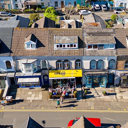 Castleview Coastal Comfort With 2 Parking Spaces Oystermouth エクステリア 写真
