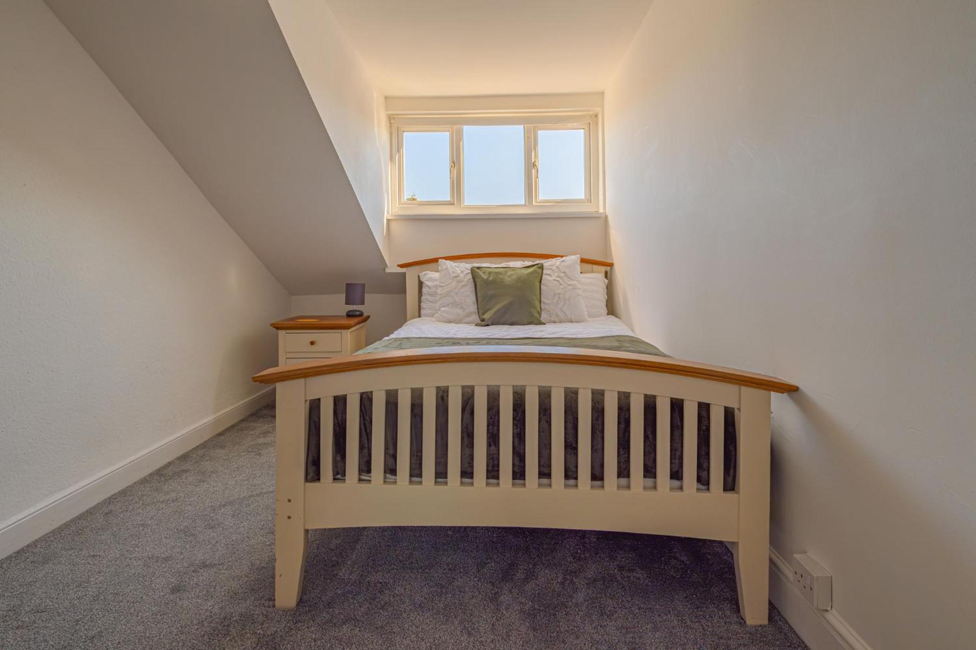 Castleview Coastal Comfort With 2 Parking Spaces Oystermouth エクステリア 写真