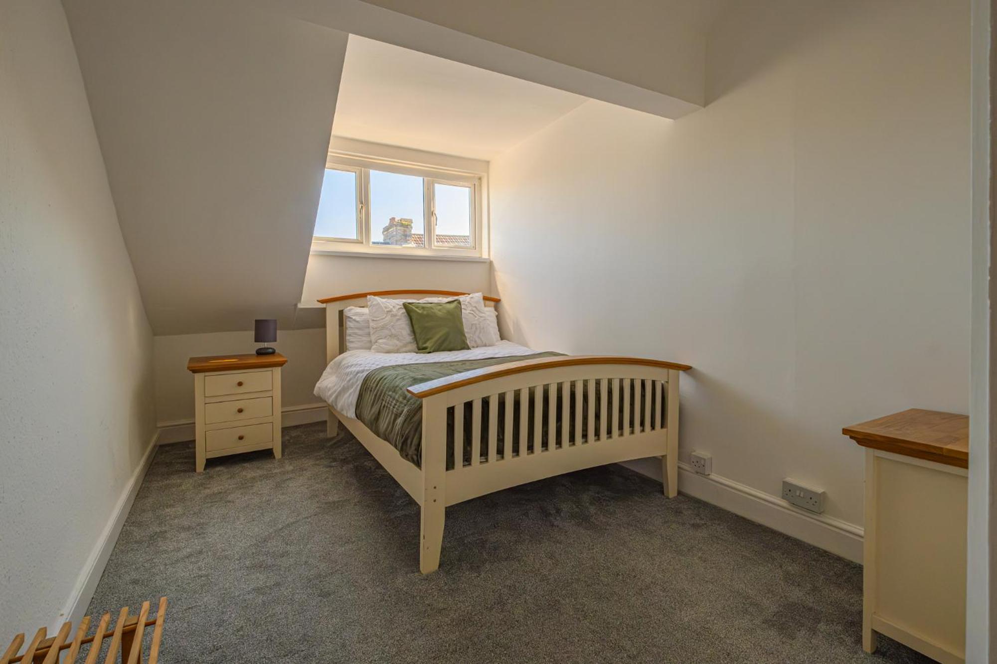 Castleview Coastal Comfort With 2 Parking Spaces Oystermouth エクステリア 写真